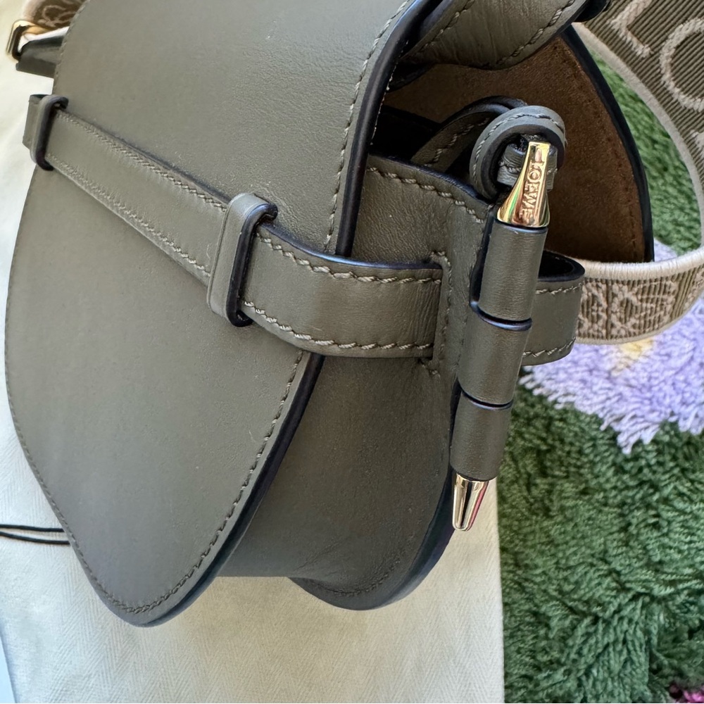 Loewe Mini Gate Dual bag
in soft calfskin and jacquard (like new condition) - Picture 5 of 7